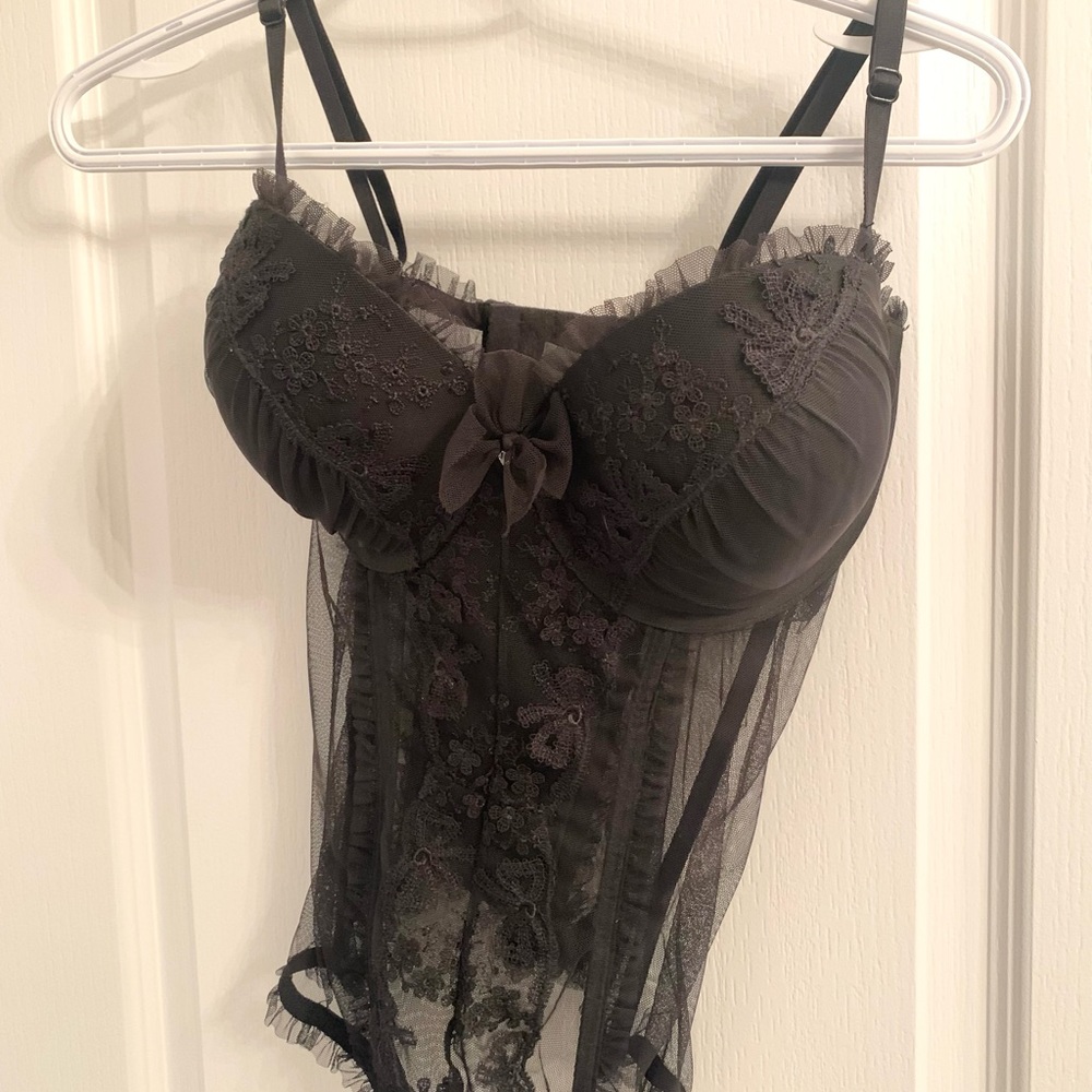 Victoria Secret Bridal Black Lingerie and matching skirt brand new condition